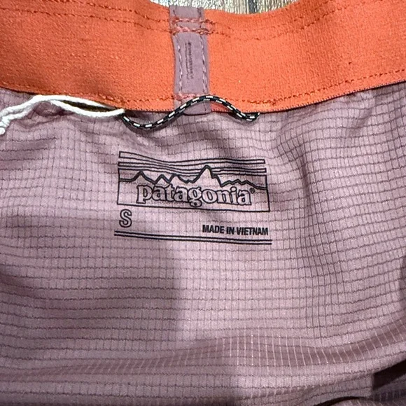 Patagonia Mauve Shorts with Rust Details - Picture 4 of 6